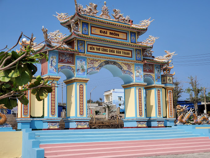 The temple of the princess Ban Tranh