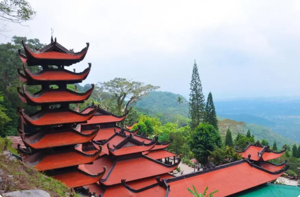 Ta Cu mountain pagoda